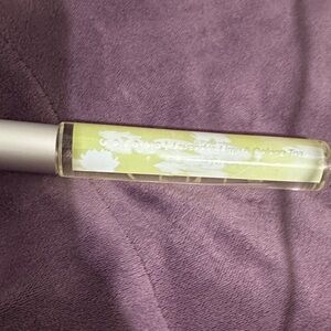 Zents Oolong Attar Roll-on Scent